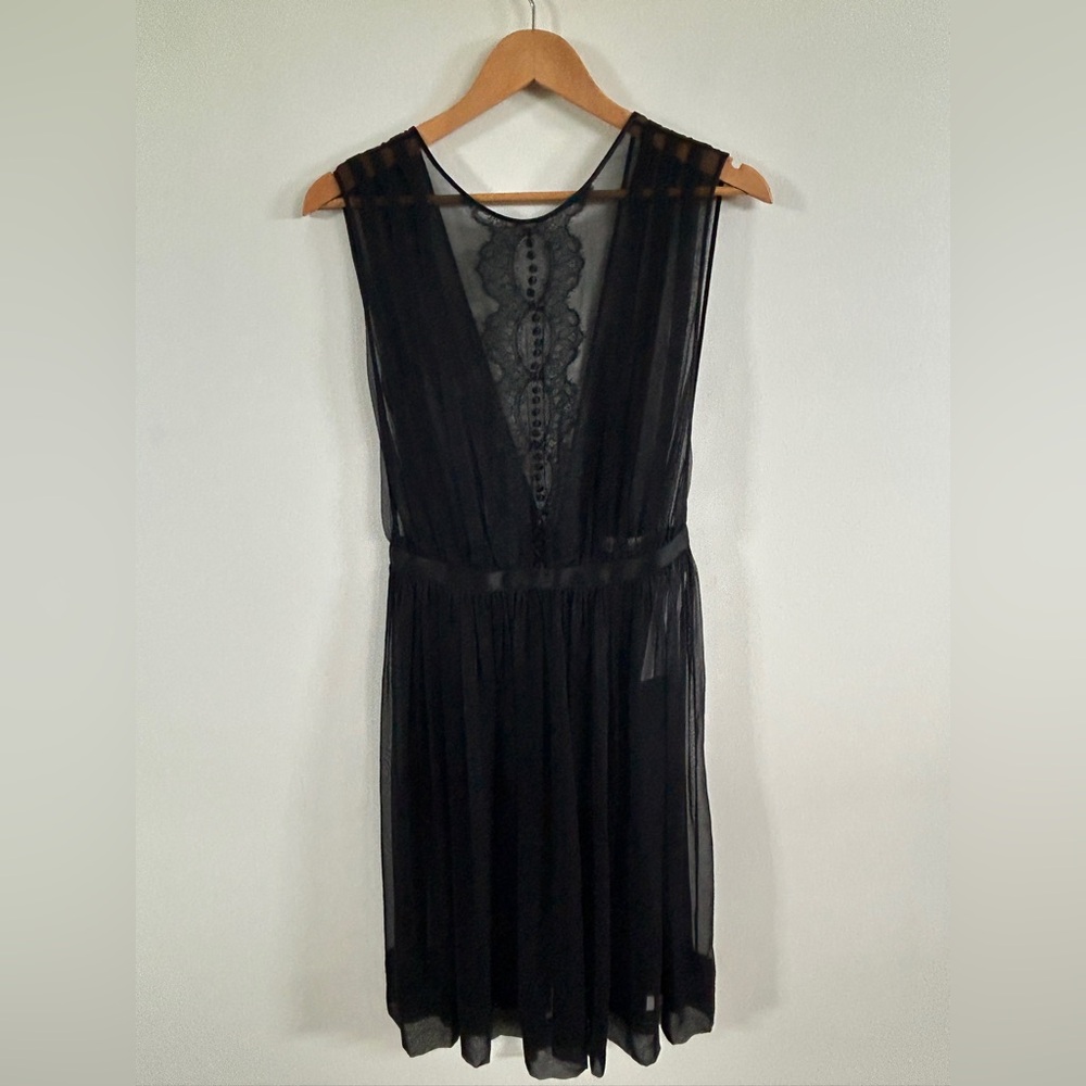Oscar de la Renta Black Lace Chemise medium buttons